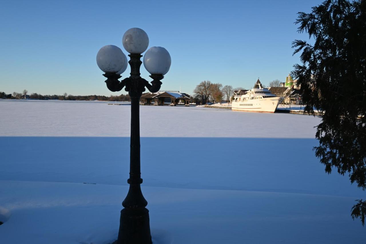 The Gananoque Inn & Spa Экстерьер фото